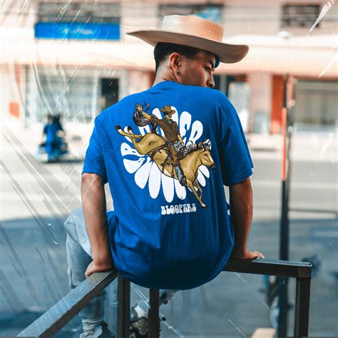 Oversized Graphic T-Shirts For Men’s – Latest Fashion – Bloopers