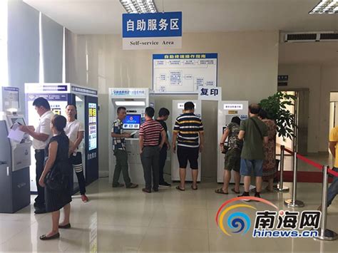 海南环岛高铁试点电子客票首日 乘客刷身份证快捷进站_海口网