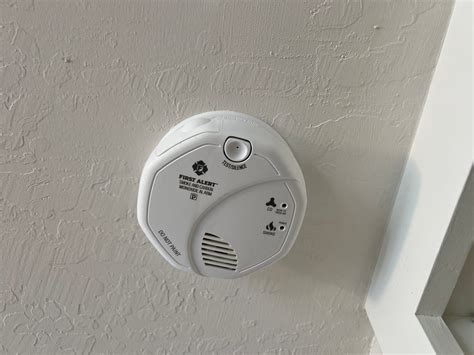 How To Tell If A First Alert Carbon Monoxide Detector Is Working ...