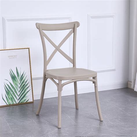 北欧休闲椅塑料牛角椅餐椅塑钢椅创意休闲家用靠背凳现代简约椅子-阿里巴巴