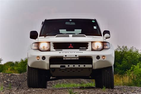 1997 Mitsubishi Pajero Evolution Review: A Rally Car, Except It's a Truck