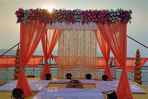 Videos from Hotel Ravine