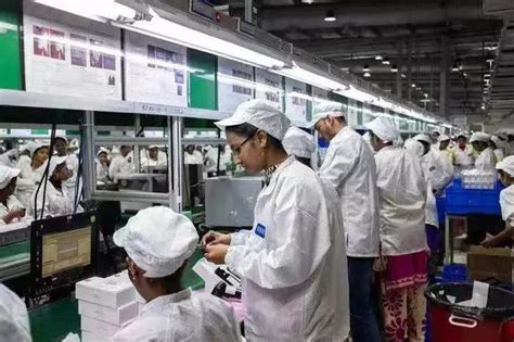 印度富士康的女工工厂：八小时轮班 月薪仅为中国工厂的三分之一