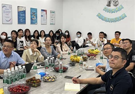 我院会计学系师生赴圣戈班徐州财务共享服务中心参观学习