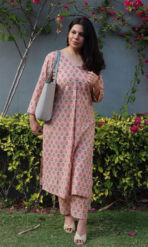 Cotton Block Print Beige Pleated Kurta and Pants Set – Baareeki