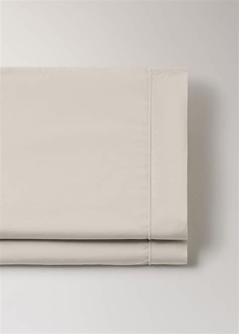 500-thread count cotton percale duvet cover with rounded piping detail ...