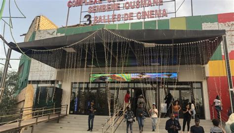 Le cinéma sénégalais, une industrie en quête de public | TV5MONDE ...
