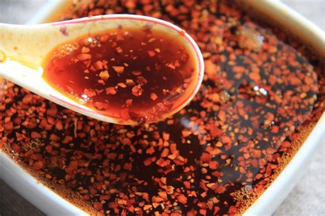 教你在家做辣椒油的小窍门，多加这一步，油红辣椒香，吃过都说好_做法