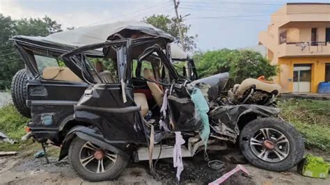 Speeding jeep rams into rear of parked lorry in Vellore; three people ...