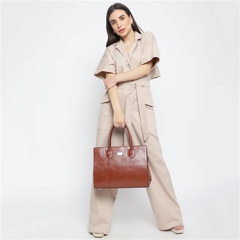 Stylish and Durable Tote Bags for Every Occasion - Kleio