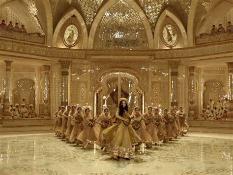 8 years of Bajirao Mastani: Here are some stunning stills from the film ...