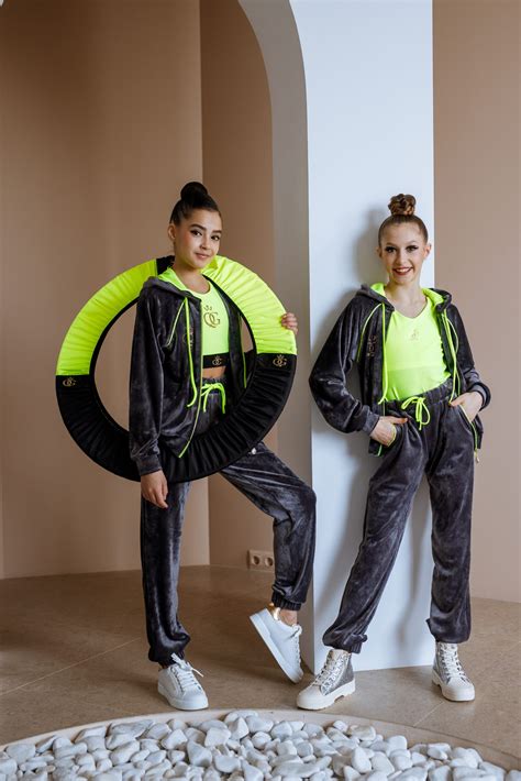 Чехол RAINCOAT Green — официальный сайт Queen Gym