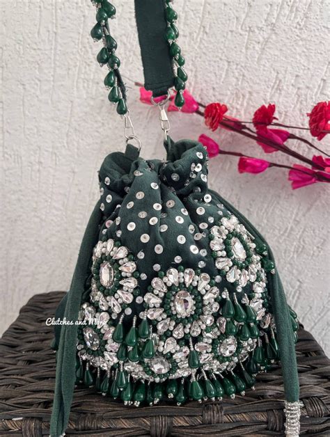 Kayra Kundan Green Potli | ClutchesandMore – Clutches and More