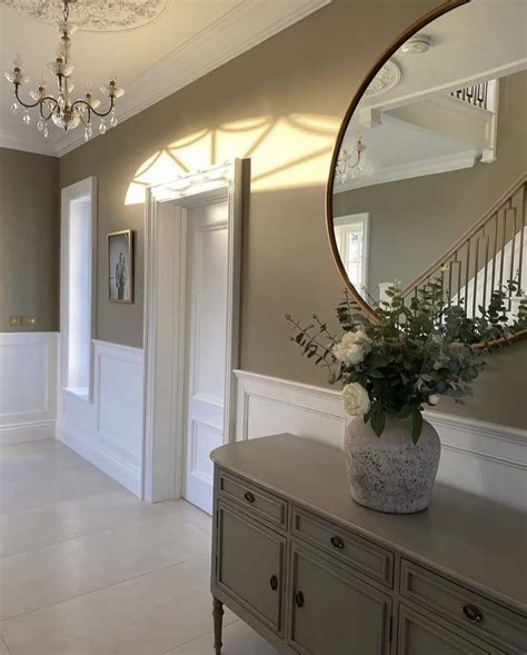 19 Dado Rail Hallway Ideas That Are On-trend For 2025 - Sleek-chic ...