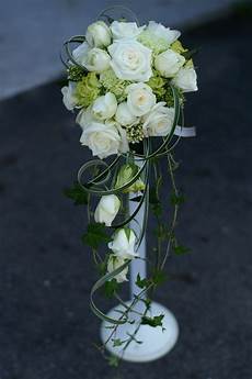 Make Wedding Flowers by How To Make Bridal Bouquets With Pictures Wikihow Make Wedding Flowers
