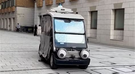 Dozent der Universität Tokyo schlägt Autos mit großen Augen vor