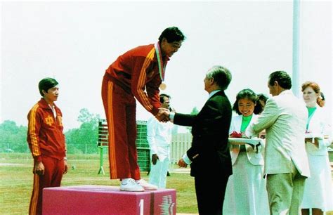 中国第一个世界奥运冠军是谁：许海峰(许海峰零的突破)_探秘志