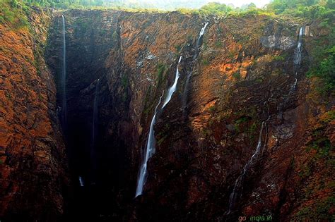 go2india.in : Water falls during early morning in Jog falls