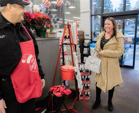 Centralia and Chehalis police face off in Salvation Army bell-ringing ...