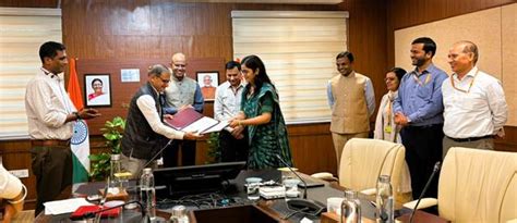 Press Release:Press Information Bureau