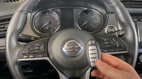 How to Reprogram Nissan Remote 的图像结果