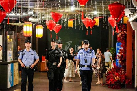 安徽铜陵：强化巡逻防控护航夜经济-人民图片网