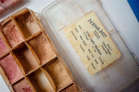 Embalming Makeup 的图像结果