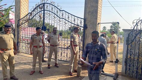 Group-3 Exam: గ్రూప్-3 పరీక్షలపై అభ్యర్థుల్లో తగ్గిన ఆసక్తి.. ఇవాళ మూడో ...