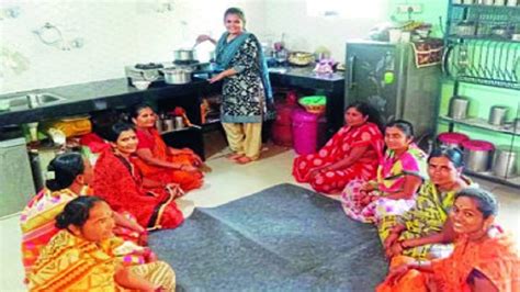 कृषिकन्येची महिलांच्या आत्मनिर्भरतेसाठी धडपड! लॉकडाऊनमधील संसाराची घडी ...