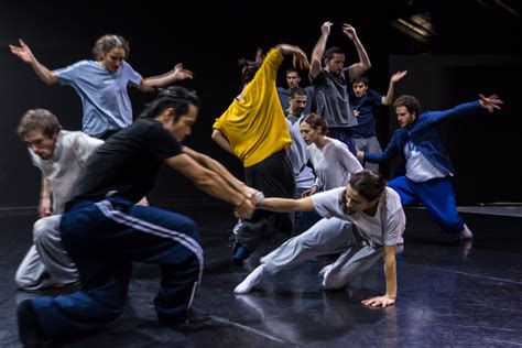 Hofesh Shechter Company – Technique & Grand Finale repertory – Dance Days Chania