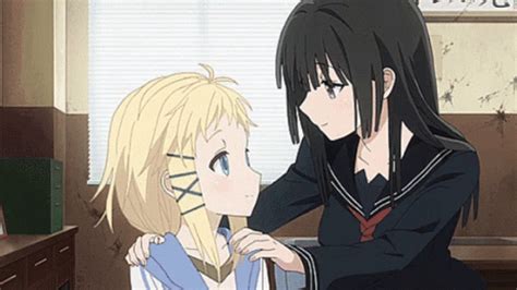Anime Hug GIFs | GIFDB.com