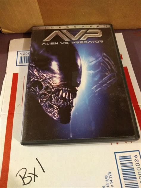Alien vs Predator DVD 2004 的图像结果