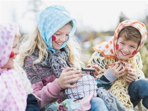 5 Heartwarming Easter Traditions From Across the Globe | Femina.in