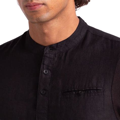 Men Black Regular Fit Solid Cotton T-Shirt – MyRaymond