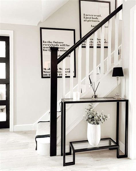 30 Black and White Stair Ideas That Will Make a Great First Impression