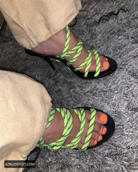 HENNESSY CAROLINA Feet - AZNudeFeet