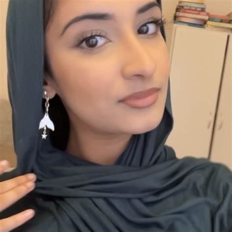 Sana - English teacher - ₹1622/h