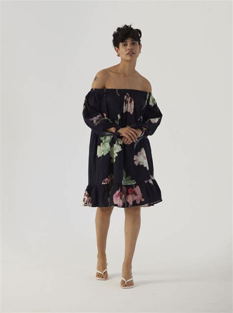 Buy - Juliet black off-shoulder short dress | Elan Store