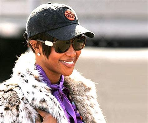 Naomi Campbell switches to Kabbalah