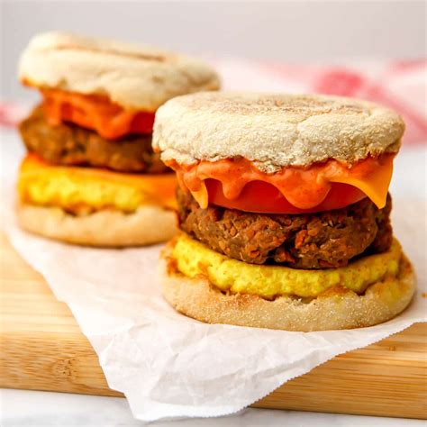 Vegan Breakfast Sandwich - The Hidden Veggies