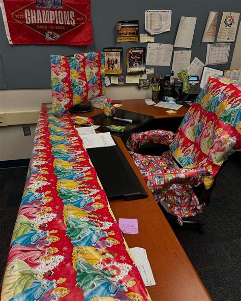 Maple Park Middle School NKC Schools | The 7th grade teachers had fun ...