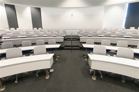 SSC 335 | UCR Classrooms