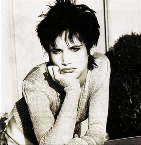 Pin by Nuria Moreiras Chaves on hair | The face magazine, Juliette lewis, Natural born killers