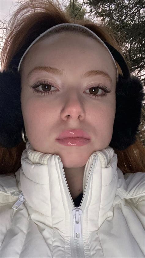 FRANCESCA CAPALDI – Instagram Photos 12/26/2022 – HawtCelebs