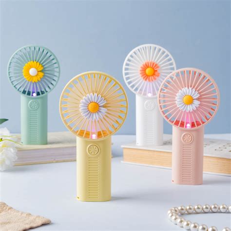 Small USB Fan Online - Premium Rechargeable Fan | Nestasia
