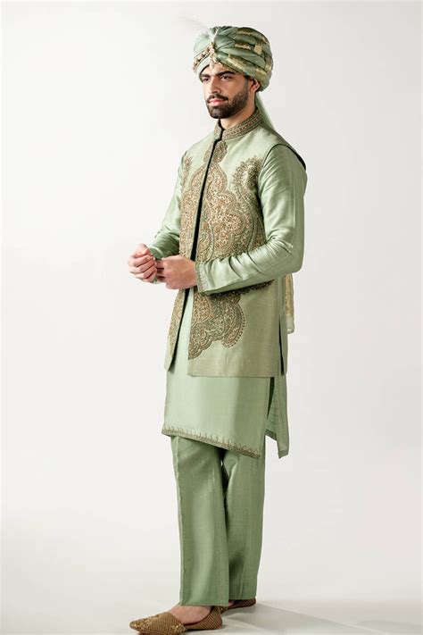 Mir | Menswear | Mohsin Naveed Ranjha – Chaand Tara
