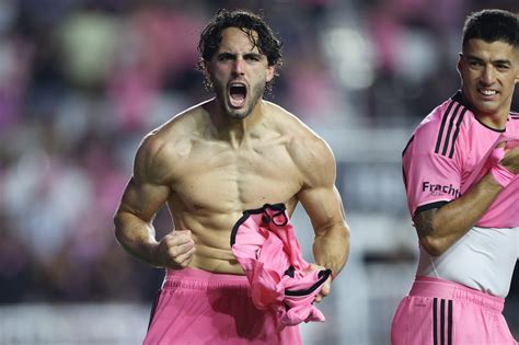 Lionel Messi 的图像结果