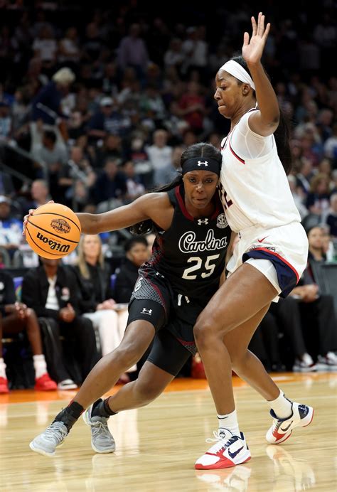 South Carolina vs. UConn game score - al.com