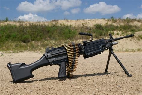 M249-银色杀手，当之无愧的生化利器