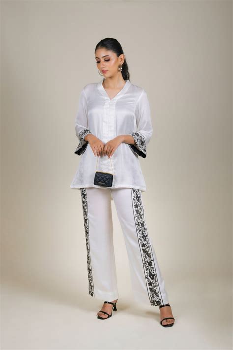 Off-White Embroidered Co-ord Set – INCHING INDIA